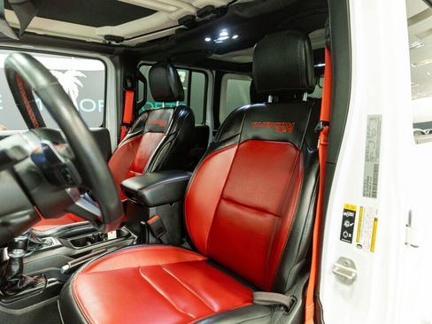 Used 2023 Jeep Wrangler Unlimited Rubicon 392 image 13