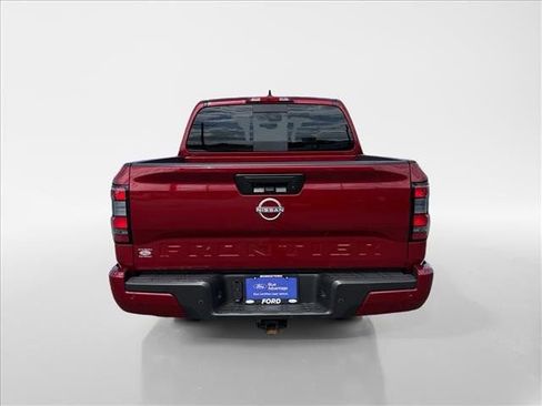 Used 2025 Nissan Frontier SV w/ SV Convenience Package image 5
