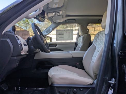 New 2026 Nissan Armada Platinum Reserve w/ Convenience Package AWD/4WD image 14