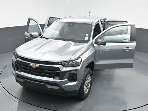 Used 2023 Chevrolet Colorado LT image 26