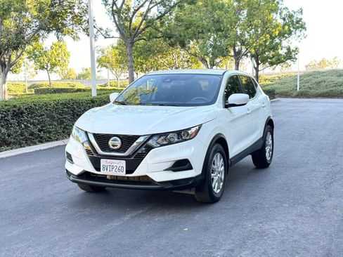 Used 2020 Nissan Rogue Sport S w/ Appearance Package FWD image 8