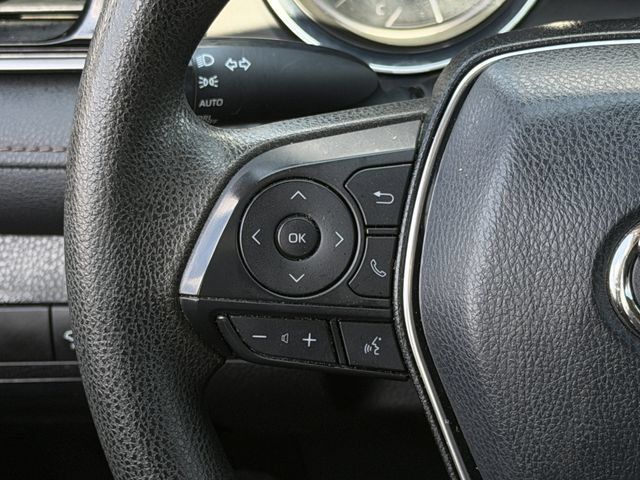 Used 2019 Toyota Camry LE FWD image 13