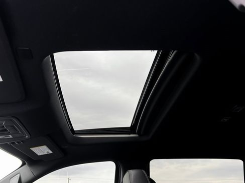 Used 2024 Chevrolet Silverado 2500 High Country image 7