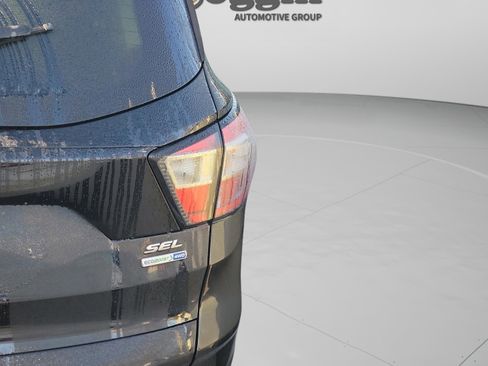 Used 2018 Ford Escape SEL w/ Ford Safe & Smart Package image 16