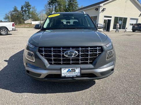 Used 2025 Hyundai Venue SEL FWD image 8
