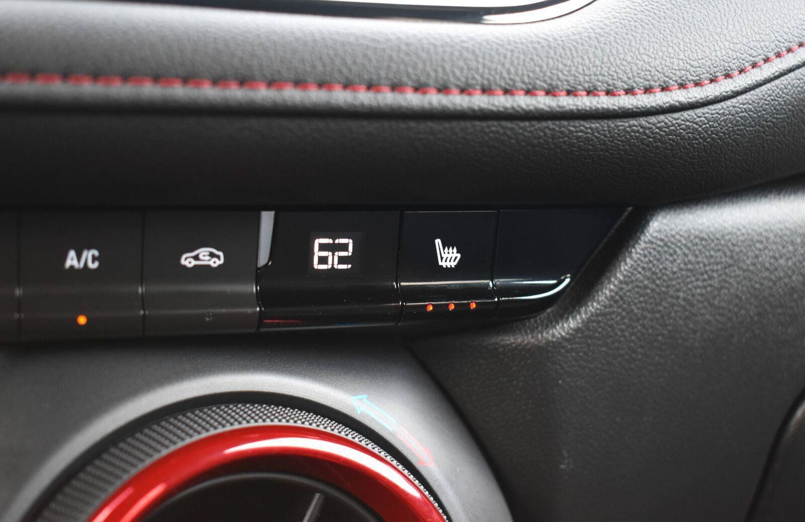 Used 2021 Chevrolet Blazer RS FWD image 25