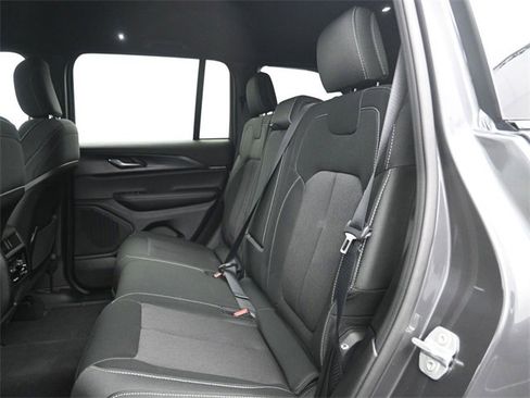 New 2025 Jeep Grand Cherokee Laredo image 22