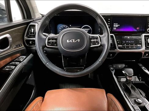 Used 2023 Kia Sorento SX Prestige AWD/4WD image 6