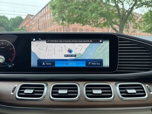 Certified 2025 Mercedes-Benz GLS 450 4MATIC image 34