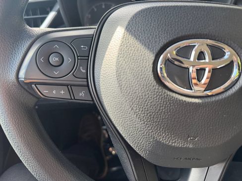 Used 2024 Toyota Corolla LE FWD image 29