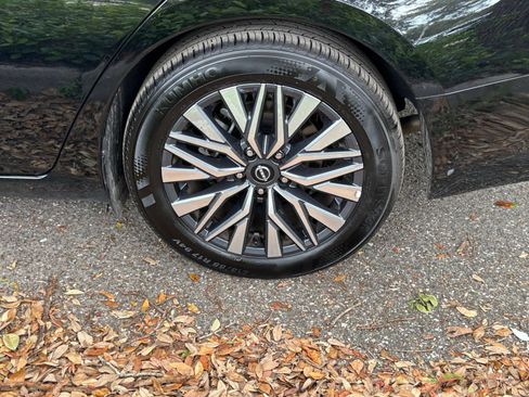 Used 2026 Nissan Altima 2.5 SV FWD image 30