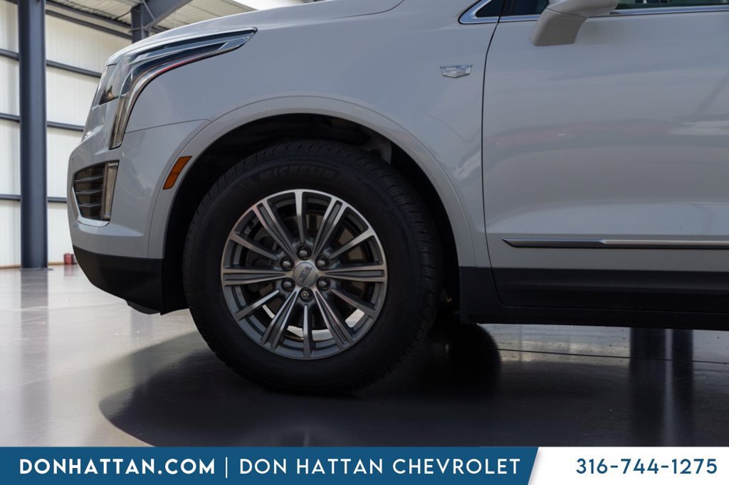Used 2017 Cadillac XT5 Luxury w/ Driver Awareness Package FWD image 31
