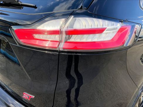 Used 2019 Ford Edge ST w/ Equipment Group 401A image 29