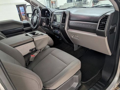 Used 2018 Ford F250 XLT w/ XLT Value Package image 19