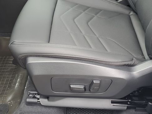 New 2026 BMW X1 xDrive28i w/ Convenience Package image 9