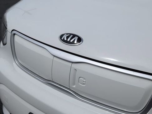 Used 2015 Kia Soul EV FWD image 10