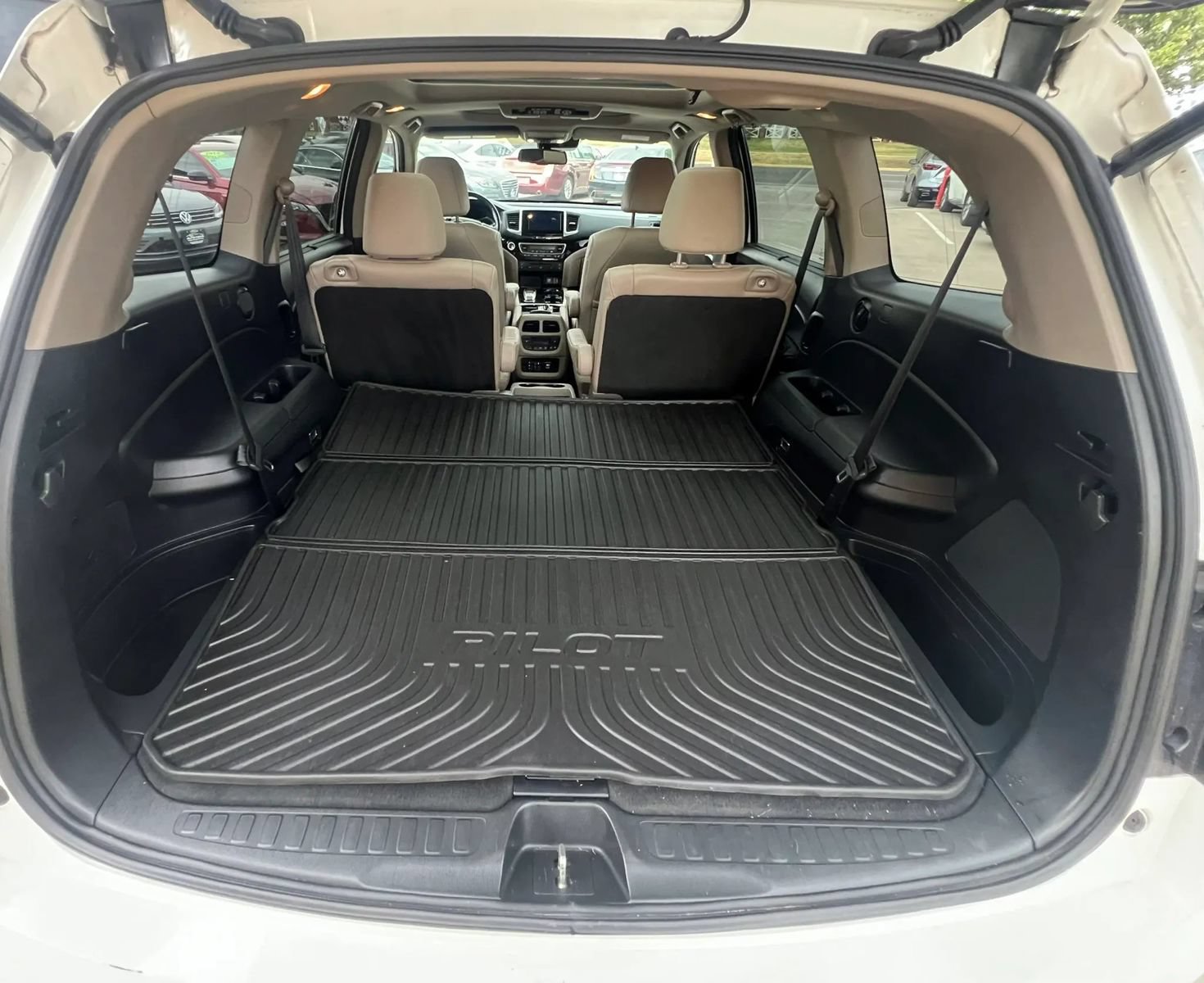 Used 2017 Honda Pilot Elite image 9