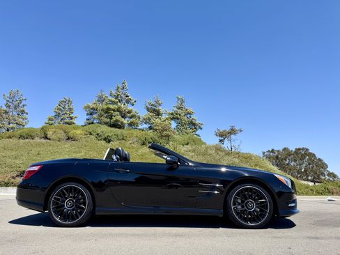 Used 2013 Mercedes-Benz SL 550 image 8