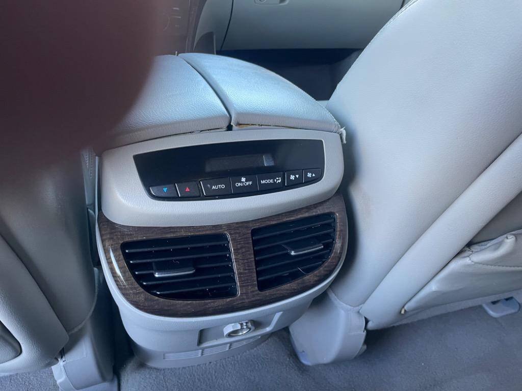 Used 2012 Acura MDX w/ Technology Package AWD/4WD image 24