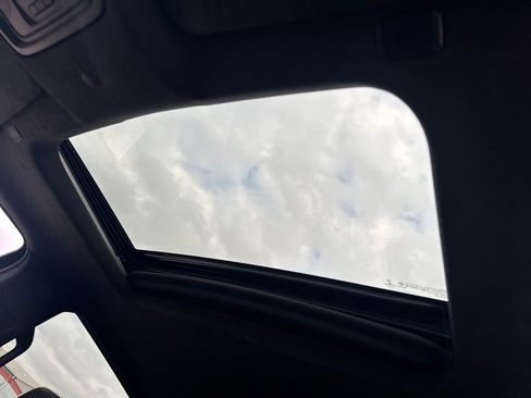 Used 2023 GMC Sierra 1500 AT4X image 19