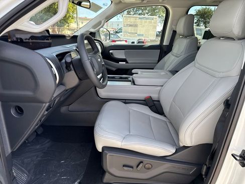 New 2025 Ford Expedition Max Active image 21