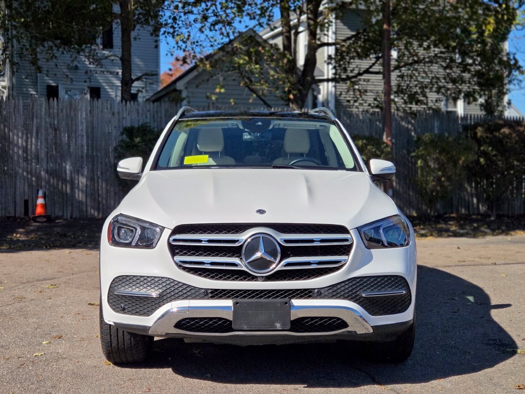 Used 2023 Mercedes-Benz GLE 350 4MATIC w/ Premium Package image 9