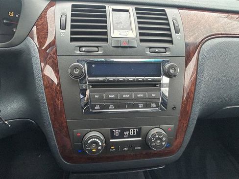 Used 2008 Cadillac DTS Limousine image 13