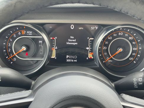Used 2018 Jeep Wrangler Unlimited Sport S AWD/4WD image 34