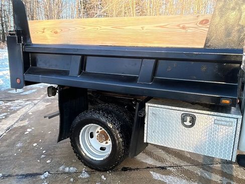 Used 2015 Ford F350 XL w/ Power Equipment Group image 10