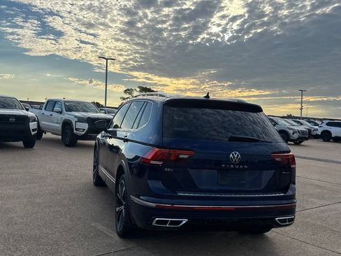 Used 2022 Volkswagen Tiguan SEL R-Line AWD/4WD image 18