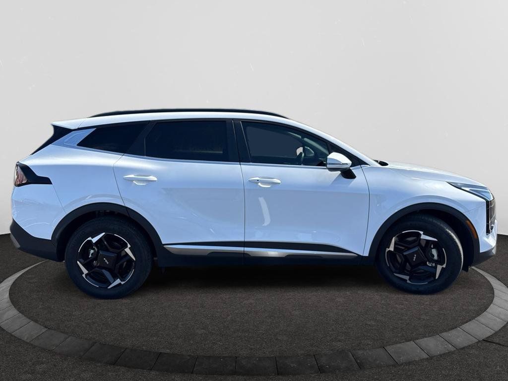 Used 2026 Kia Sportage EX w/ EX Panorama Roof Package FWD image 4