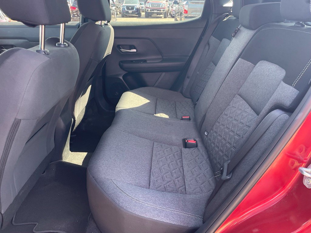 Used 2025 Nissan Kicks SV w/ SV Premium Package FWD image 16