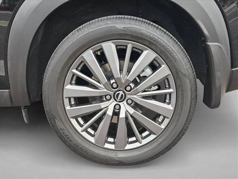 Used 2024 Nissan Pathfinder SL w/ SL Premium Package FWD image 8