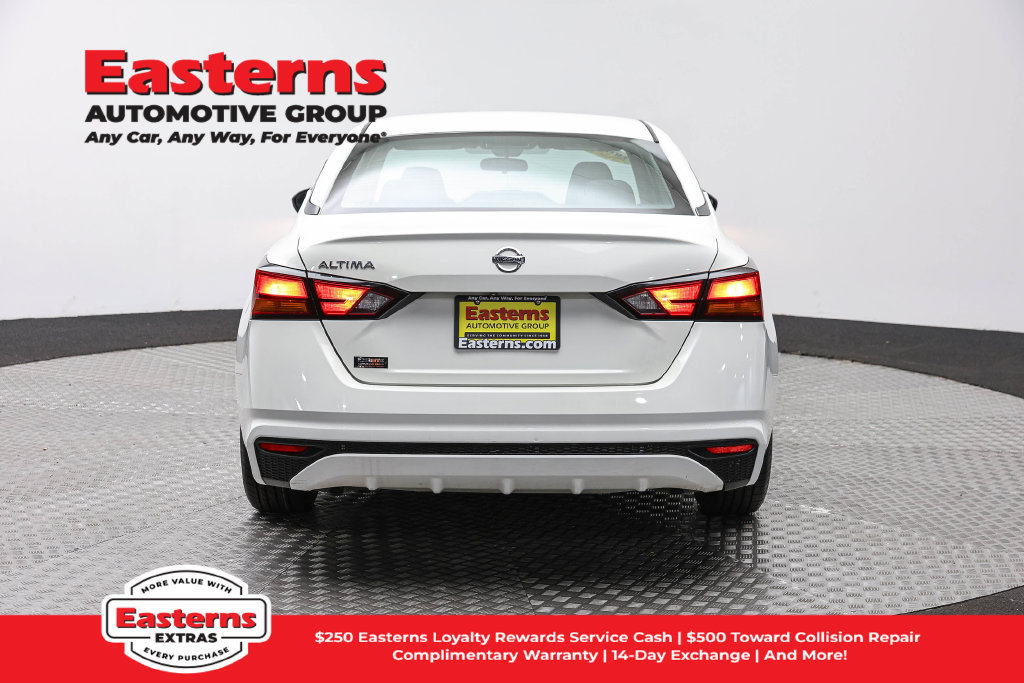 Used 2022 Nissan Altima 2.5 S FWD image 7
