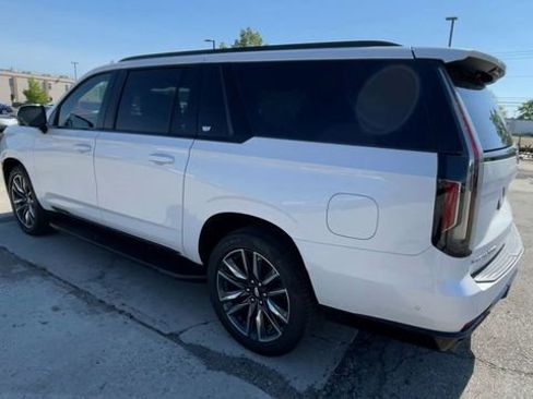 Used 2023 Cadillac Escalade ESV Sport Platinum AWD/4WD image 8