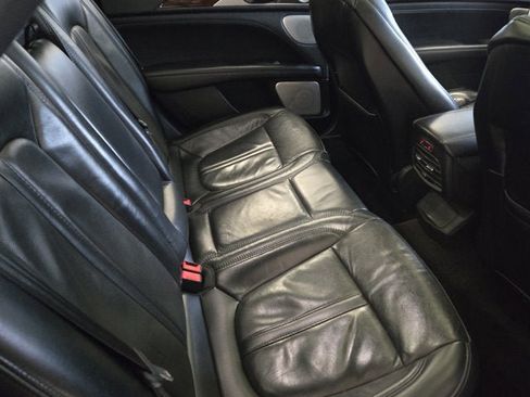 Used 2019 Lincoln MKZ Reserve w/ Luxury Package image 9