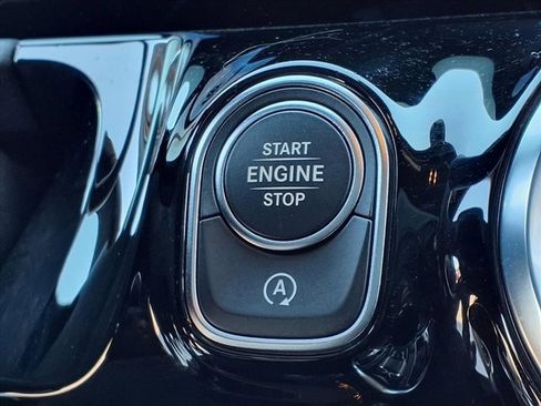 Used 2025 Mercedes-Benz GLA 250 4MATIC image 28
