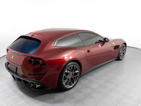 Certified 2019 Ferrari GTC4Lusso T RWD image 2