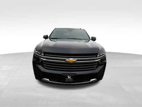 Used 2024 Chevrolet Suburban LT AWD/4WD image 11