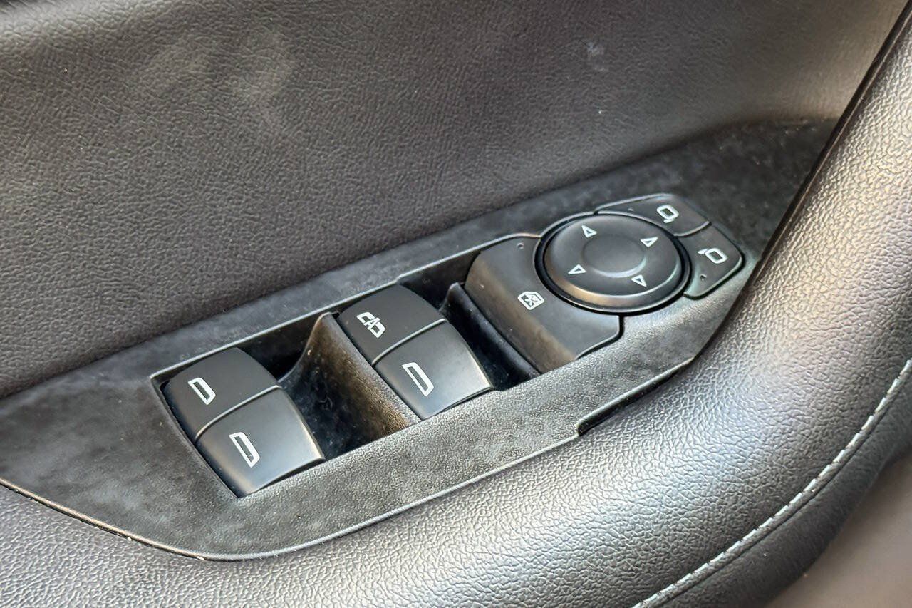Used 2019 Chevrolet Blazer LT AWD/4WD image 23