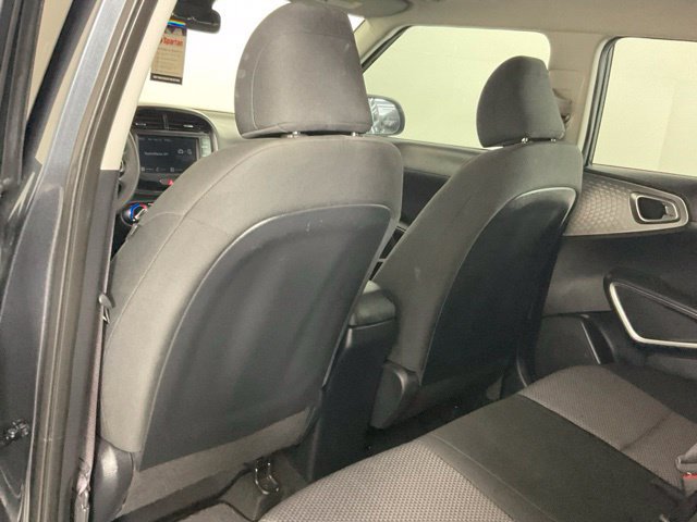 Used 2025 Kia Soul LX w/ LX Technology Package FWD image 14
