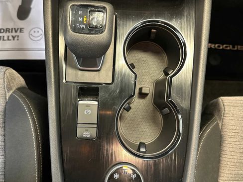 Certified 2023 Nissan Rogue SV image 23