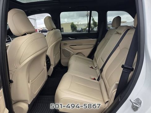Used 2022 Jeep Grand Cherokee Limited 4xe AWD/4WD image 11