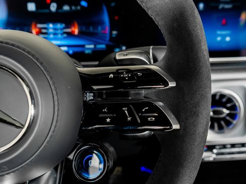 Used 2025 Mercedes-Benz G 63 AMG 4MATIC image 45