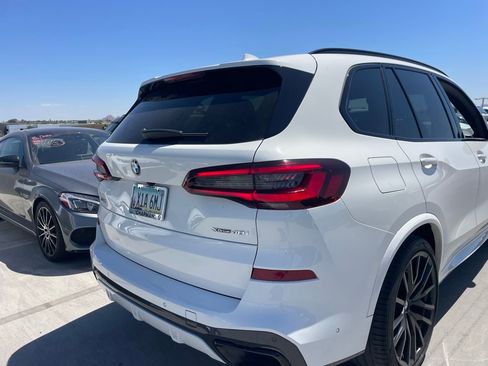 Used 2022 BMW X5 xDrive40i w/ M Sport Package image 4
