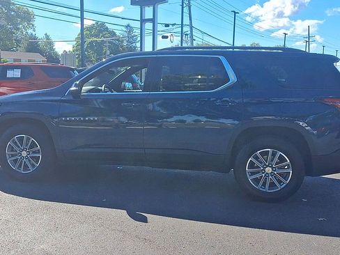 Certified 2023 Chevrolet Traverse LT FWD image 8