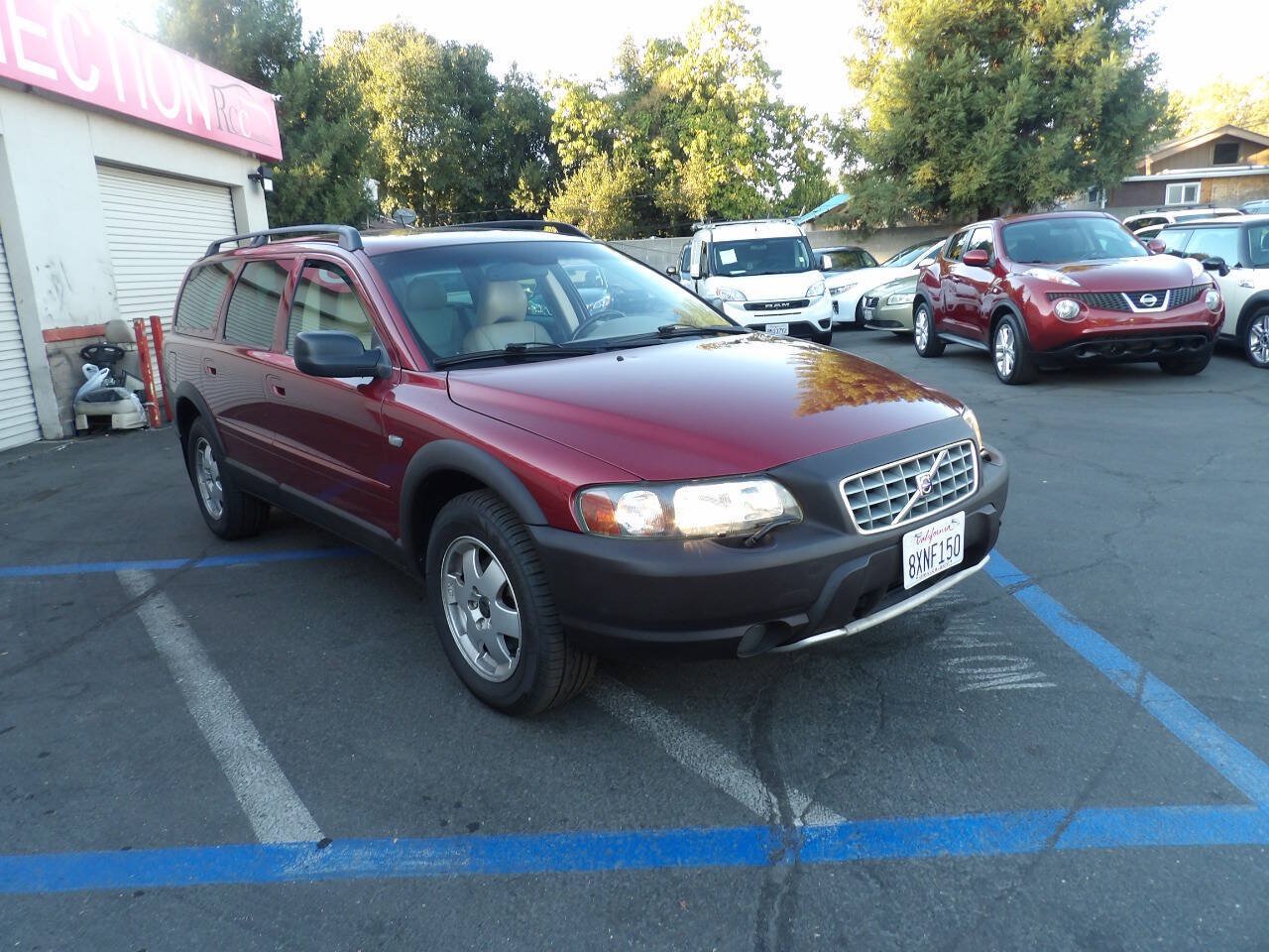 Used 2003 Volvo V70 AWD/4WD image 2