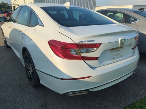 Used 2022 Honda Accord Touring image 5