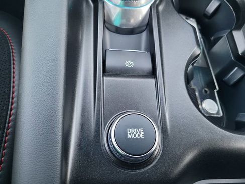 Certified 2025 Ford Explorer ST image 25