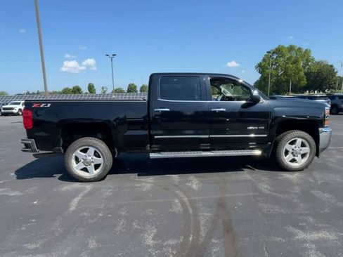 Used 2019 Chevrolet Silverado 2500 LTZ w/ LTZ Plus Package AWD/4WD image 9